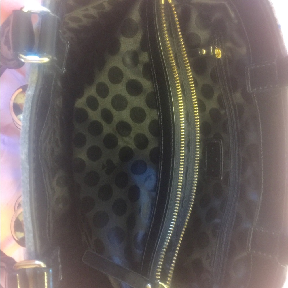 Kate spade purse like new. Very pretty and unique - Picture 3 of 6